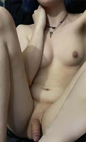 Ultra shy yet horny tranny near Huntsville, Alabama