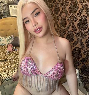 Filipina transex landing her sweet bosom in Orange County, CA