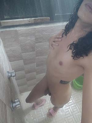 Young slutty shemale in Lakewood, NJ wants you to explore her