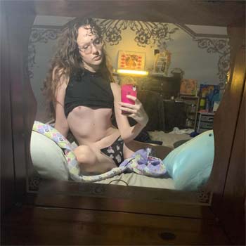 Experience tantric sex and cuddling with a tranny, SC