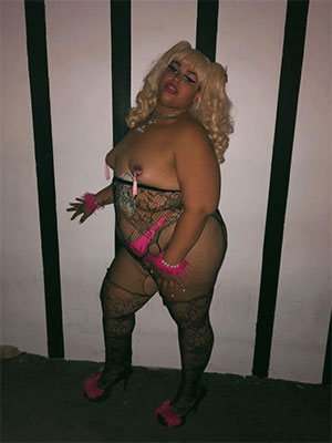 Burlesques fatty black shemale sex dating in Miami, FL